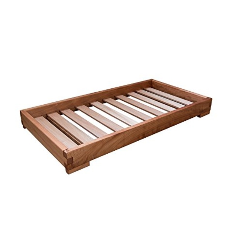 Vivere Zen – Lettino montessoriano Artigianale per Bambini – Akachan (Sola Struttura) – Misure EST. 66×126 – Misura INT. 60×120