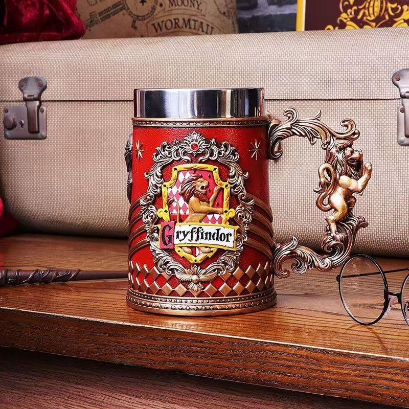 Collectible Fantasy House Crest Tankard Mug – 600ml Stainless Steel Lined Resin Beer Stein(red)