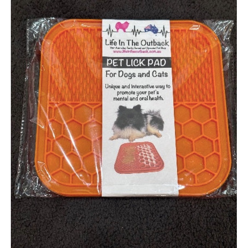 1x LIFE IN THE OUTBACK PET LICK PAD – Blue