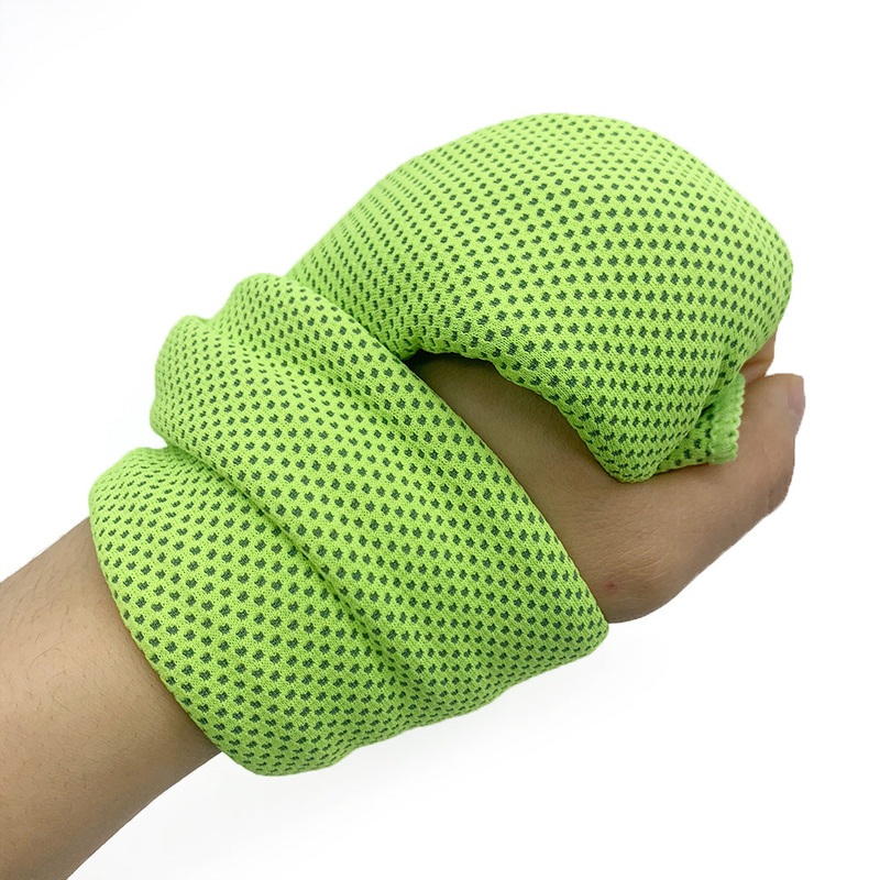 Green 4-Piece Portable Cooling Towel Set – Quick-Dry Ice-Cool Towel for Sports, Travel, and Heat Relief