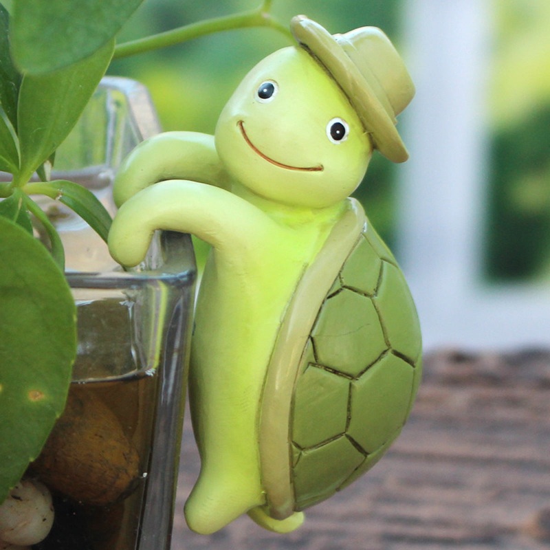 2 Pcs Green Cute Resin Turtle Pot Hanger – Garden Planter Pal Figurine Decoration